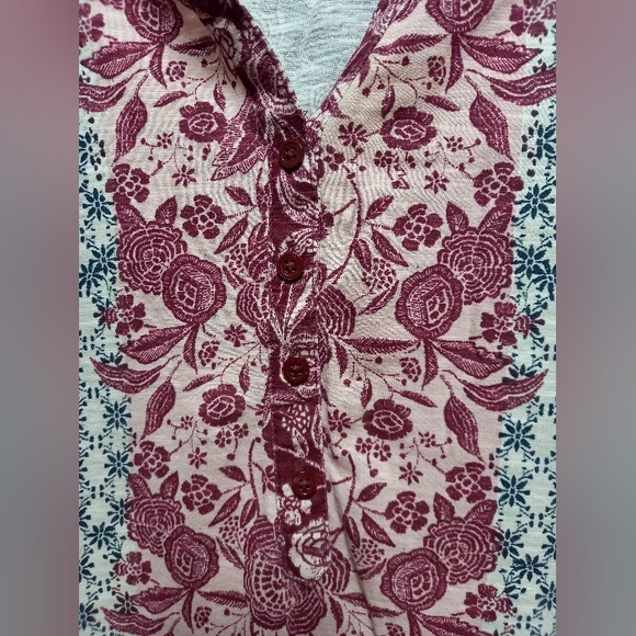 Style & Co soft floral top - Picture 4 of 7